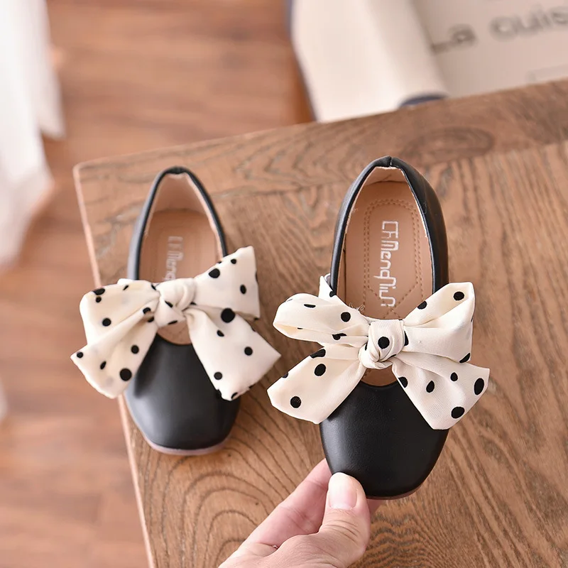 Sandalias de cuero para ni&ntilde;as, zapatos de ocio con pajarita, zapatos de baile de princesa con cinta de puntos, novedad de 2021-1