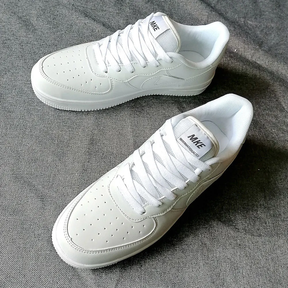 

2021 Lace Up Sneakers Shoes For Men Korean Version Leather Fashion Casual Sport Skateboard White Color