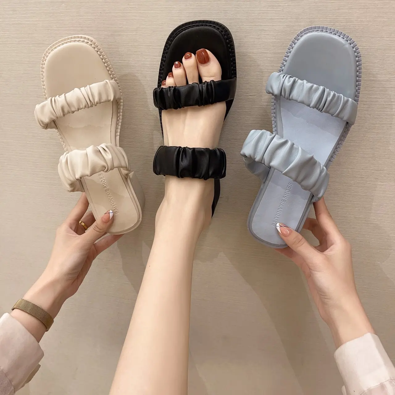 

Shoes Square heel Slippers Soft Slipers Women Luxury Slides Butterfly-Knot Med Block Comfort 2021 Designer Summer PU Fabric Butt