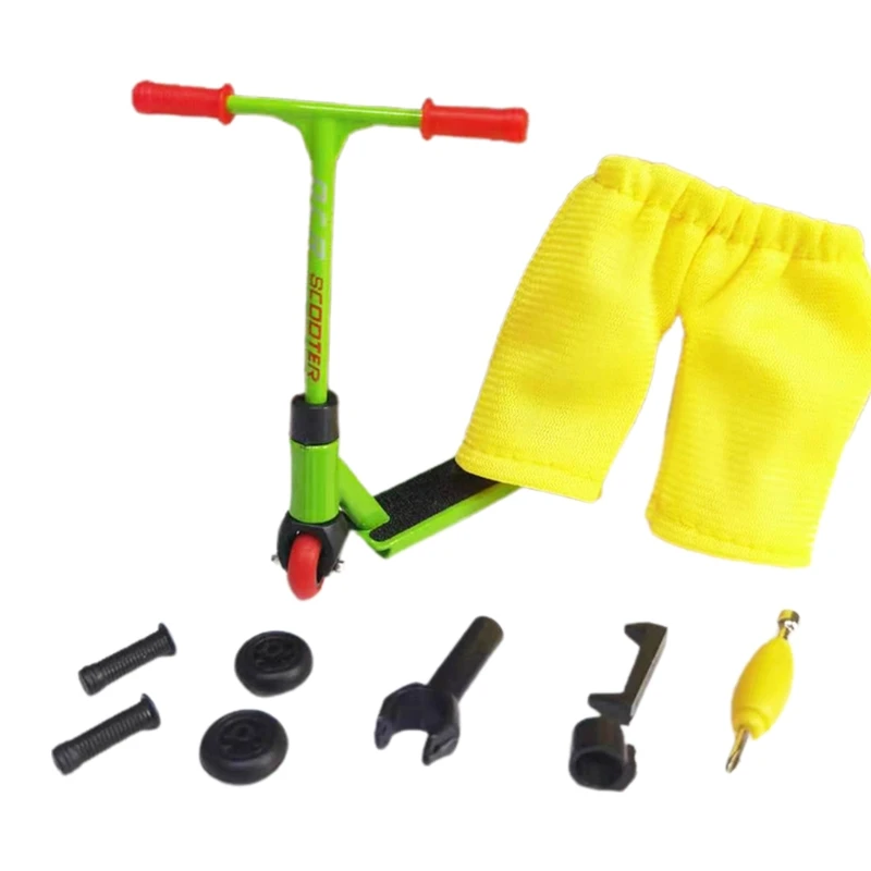 

1Set Mini Finger Toy Set for Toddler Kids Xmas Gift Finger Puppets Creative Finger Training Scooter with Accessories 40JC