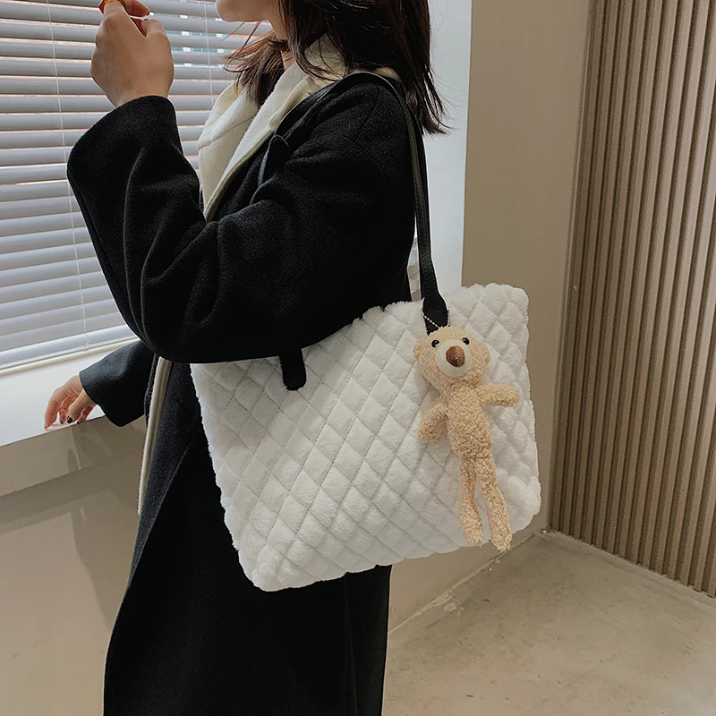 Diamond Pattern Bags For Women 2021 New Soft Fluffy Bag Furry Handbag Solid Fur Crossbody Shoulder Bag Casual Plush Tote Bag Sac