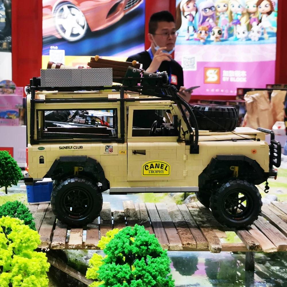 Эксперт создатель высокотехнологичный гоночный автомобиль посадочный Rover Defender
