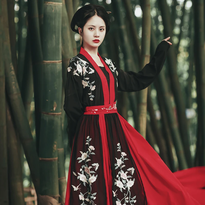 

Female Hanfu Costumes Chinese Style Daily Autumn Dress Traditional Embroidery 6 Meters Big Swing Dress Red Black Hanfu