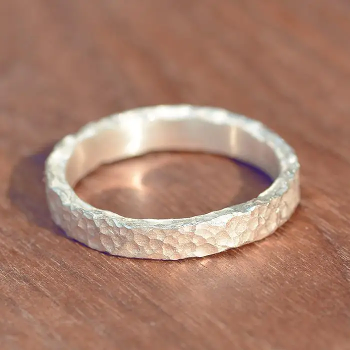 

Yuexing Nanguo Hammered Ring 999 Sterling Silver Ring Men's Handmade Ancient Style Wide Face Crater Couple Couple Rings Letterin