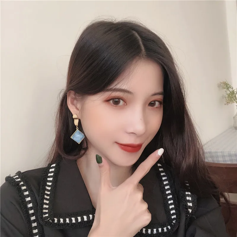 Модная одежда для девочек контракт асимметричные серьги гвоздики миниатюрные