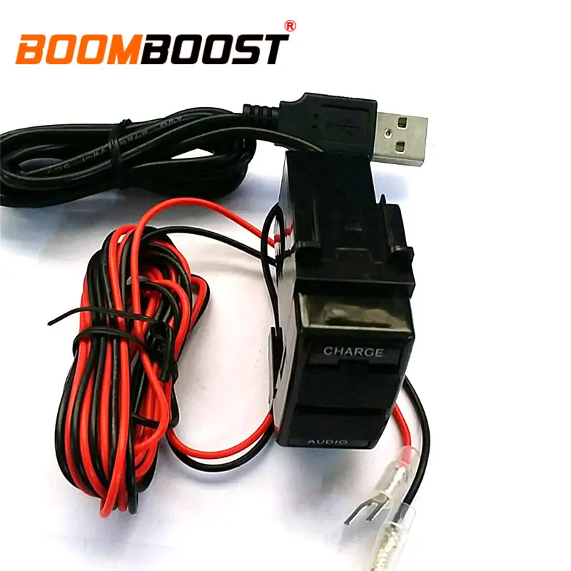 Автомобильное зарядное устройство с двумя USB-портами и функцией аудиовхода |