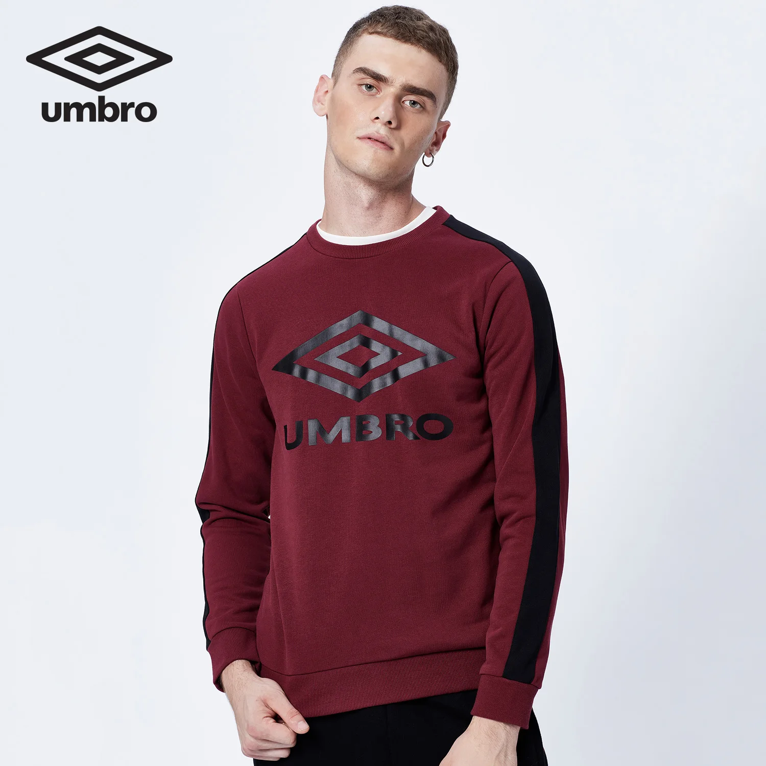 Мужской трикотажный свитер Umbro Классический осенний спортивный UO183AP2411|Свитера