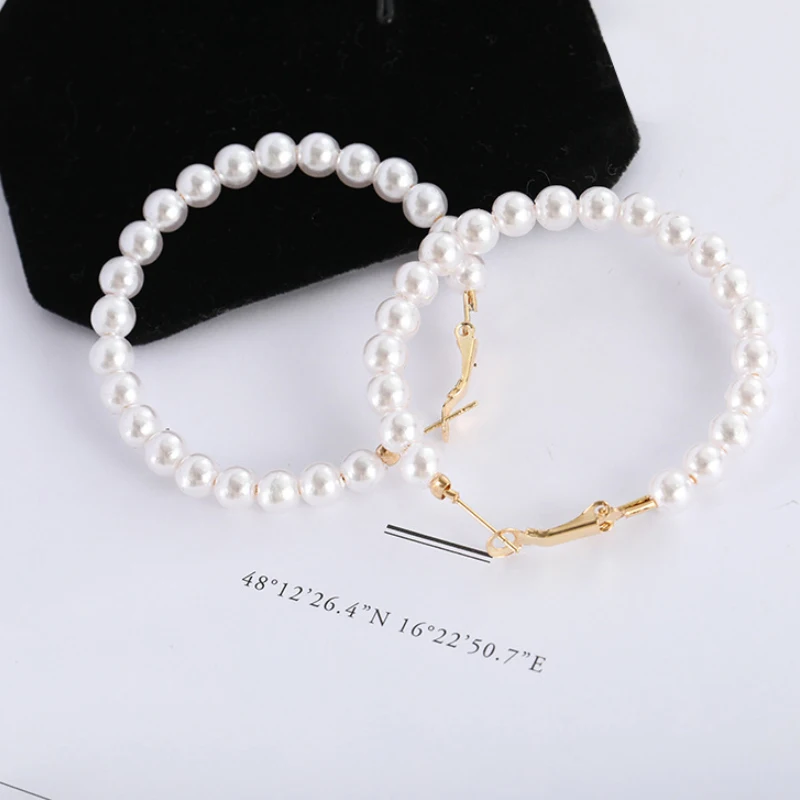 

Elegant White Pearls Round Hoop Earrings Women Small Big Pearl Circle Earrings Fashion Women Wedding Engagement Jewelry