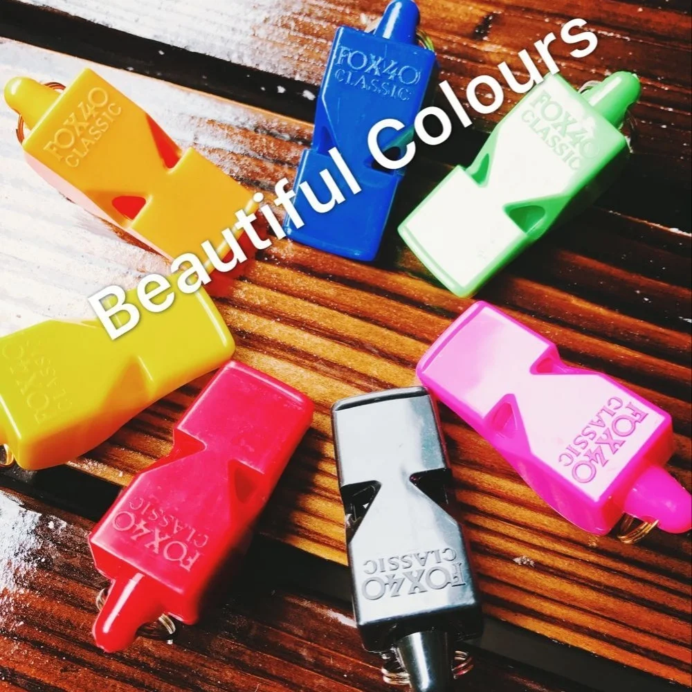 Бесплатная доставка 50 шт./лот красочный Лисий 40 свисток лиса спортивный рефери |