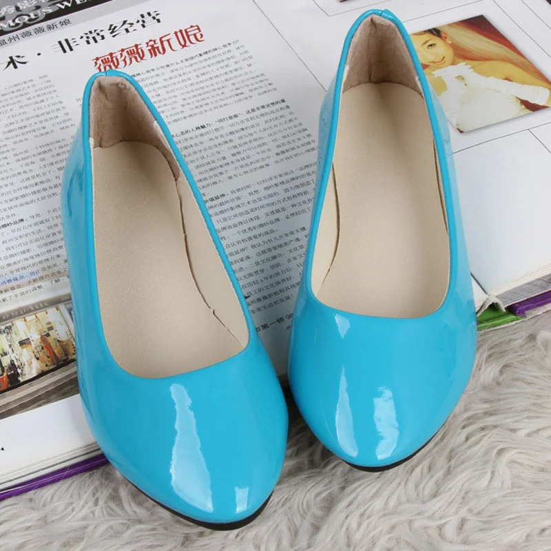 2021 модные корейские туфли на плоской подошве с острым носком повседневные