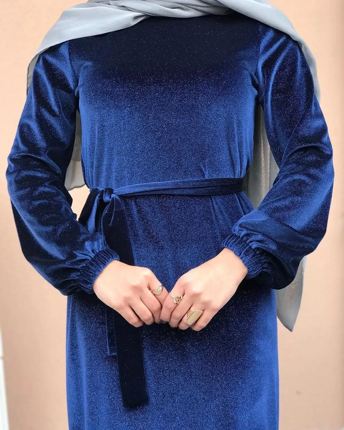 Женское длинное бархатное платье макси с подолом и складка рукавов элегантное