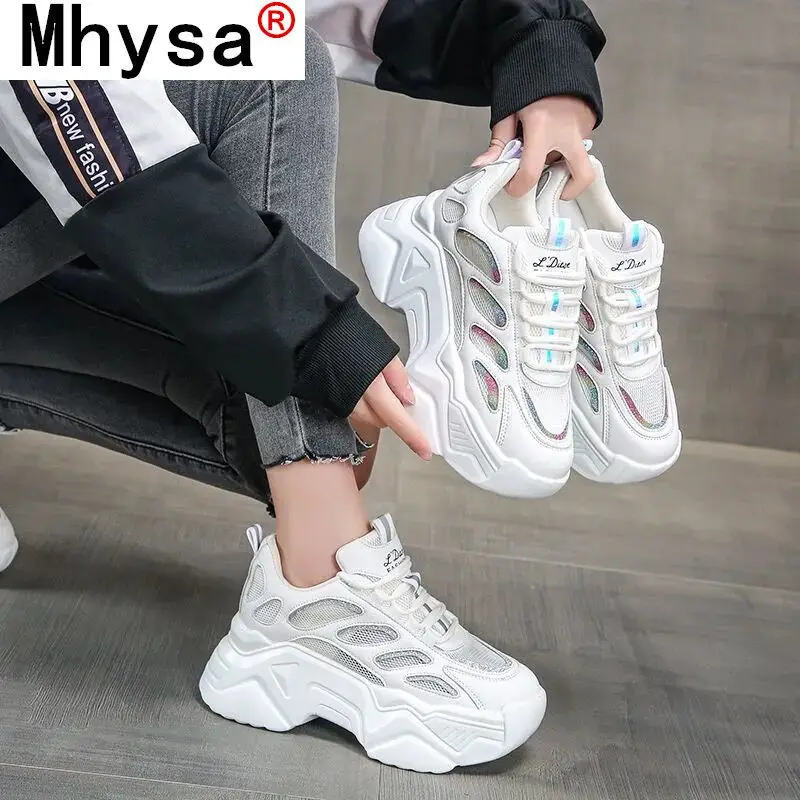 

2021 Spring New Women's Vulcanized Shoes Fashion Comfortable Lace Up Platform White Sneakers Round Head Women Casual Dad Shoes