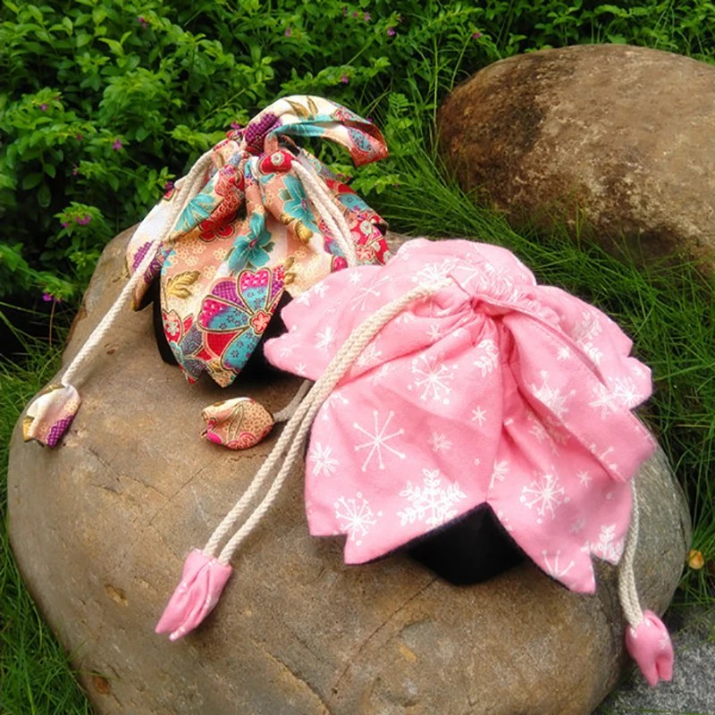 

Japanese Style Flower Pattern Printed Drawstring Bag Hanfu Kimono Cotton And Linen Art Handbag Lovely Female Leisure Bag LC105