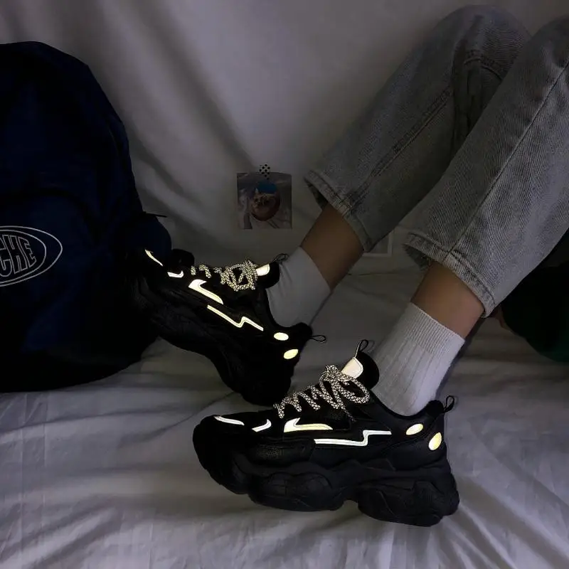 Женские светящиеся кроссовки на платформе дизайнерские теннисные туфли весна