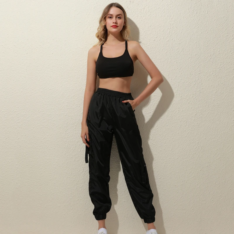 

Сексуальный спортивный костюм с воротником-стойкой; Комплект из двух предметов; Сезон осень-лето; Укороченный топ без рукавов и длинные узк...