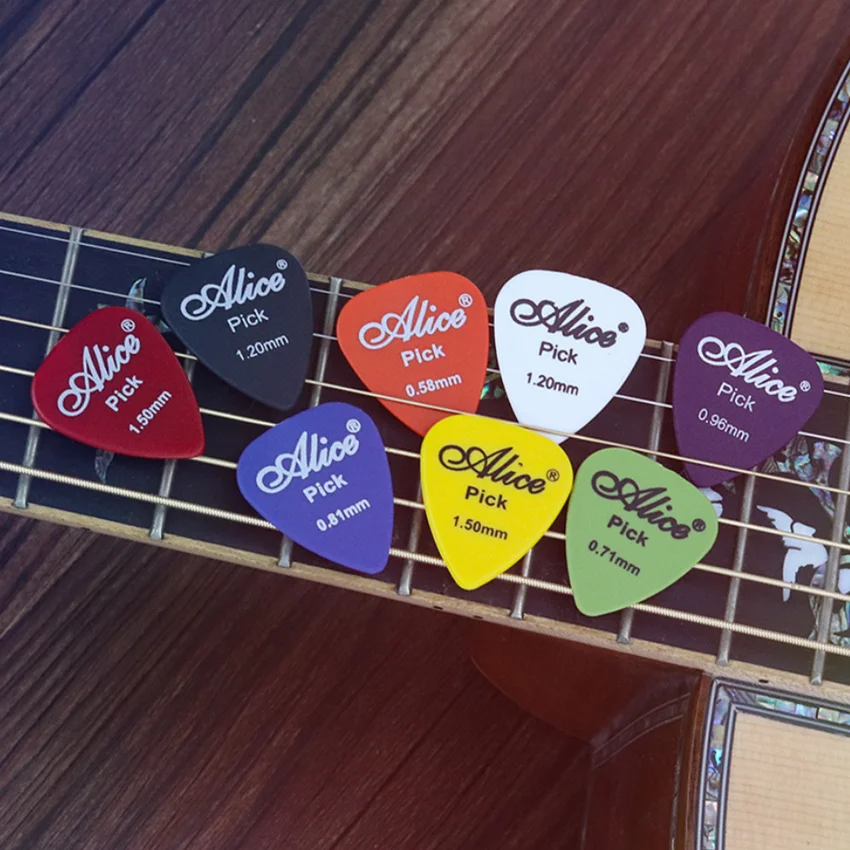24 50 stücke1 box fall 058 15mm gitarre picks alice akustische elektrische bass vermittler gitarre zubehör dicke gitarre picks free globa