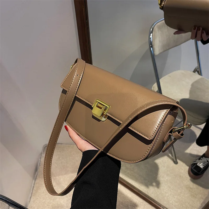 

Autumn and winter retro ladies small bag 2021 new trendy fashion one-shoulder messenger bag net red casual western saddle bag