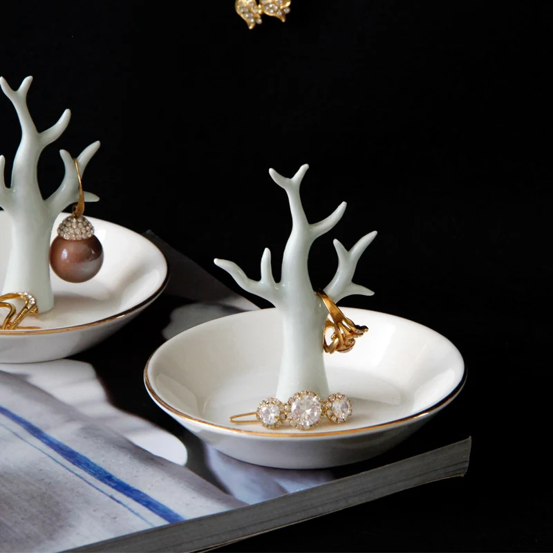 Керамический лоток для хранения ювелирных изделий в скандинавском стиле