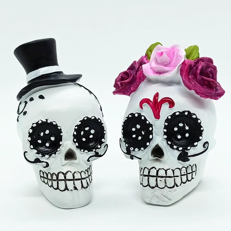

BUF 2pcs/Set Resin Couple Skull Statues Creative Home Decoration Sculpture Gift of Love Crafts Ornaments