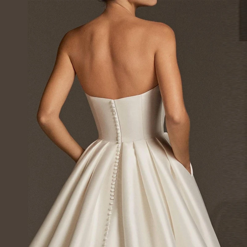 

MoonlightShadow Luxury Wedding Dresses A-Line Strapless Sleeveless Sequined Stunning Soft Bridal Gown 2021