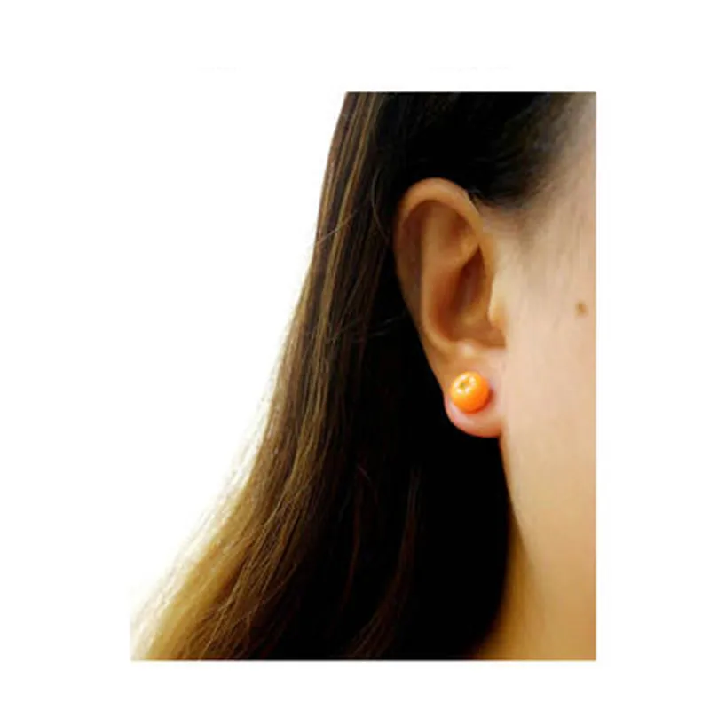 Забавные милые маленькие асимметричные серьги из полимера оранжевого цвета с