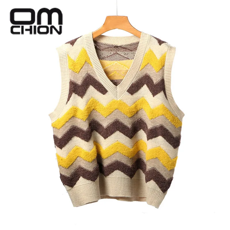 

OMCHION Pull Femme 2021 Spring New V-neck Embroidered Knitted Waistcoat For Women Loose Oversized Korean Sweater Vest Top BN60