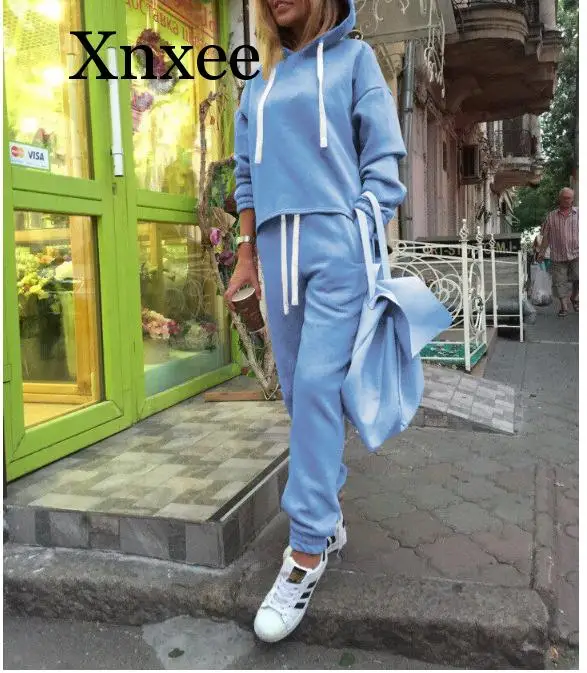 

Костюм женский: толстовка с капюшоном + длинные брюки