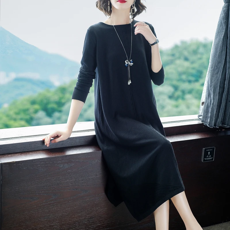 Женское осенне-зимнее длинное платье-свитер с длинным рукавом прямое