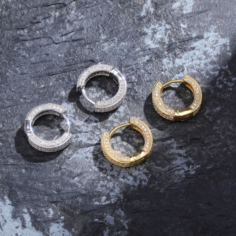 

Золотые серьги-гвоздики с цирконием S925 для мужчин и женщин, украшенные камнями в виде ледяных колец, хип-хоп стиль, 1 пара
