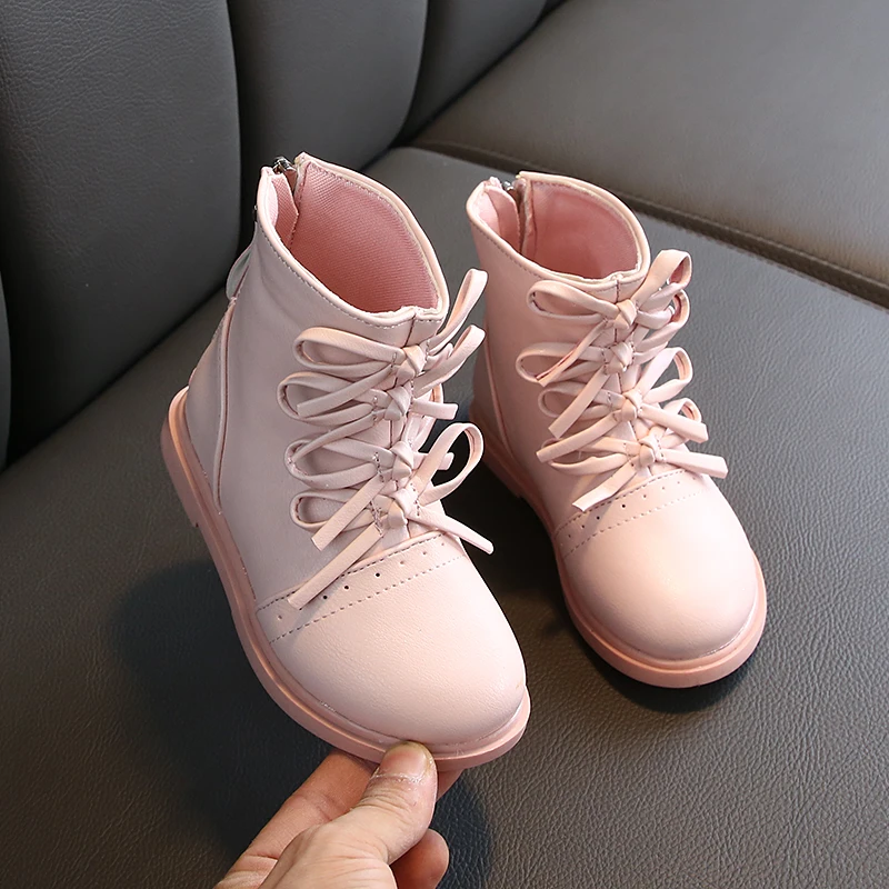 Детские ботинки на мягкой подошве сезон осень зима обувь сплошного цвета