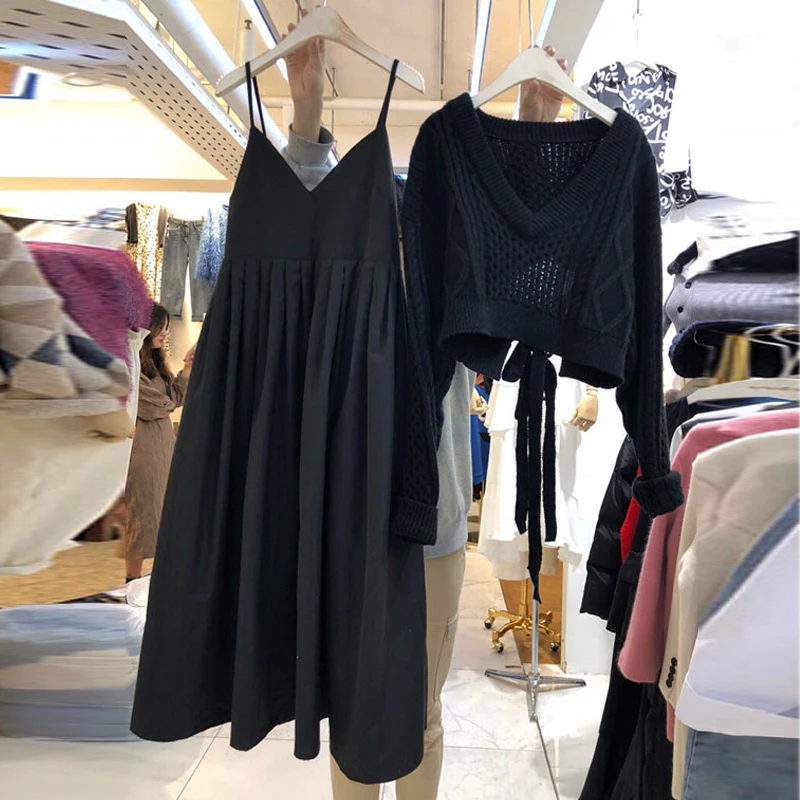 

2021 Fall Winter New Korean Fashion Knitted Top + V-Neck Vest Suspender Long Dress Female Loose A-Line Dress Two-Piece Suit