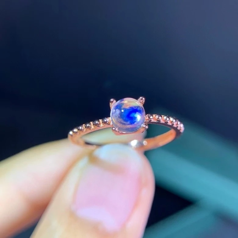 

Модная изящная нежный и цветами натуральный драгоценный камень кольцо натуральный голубой лунный камень кольцо S925 серебряные женские Деву...