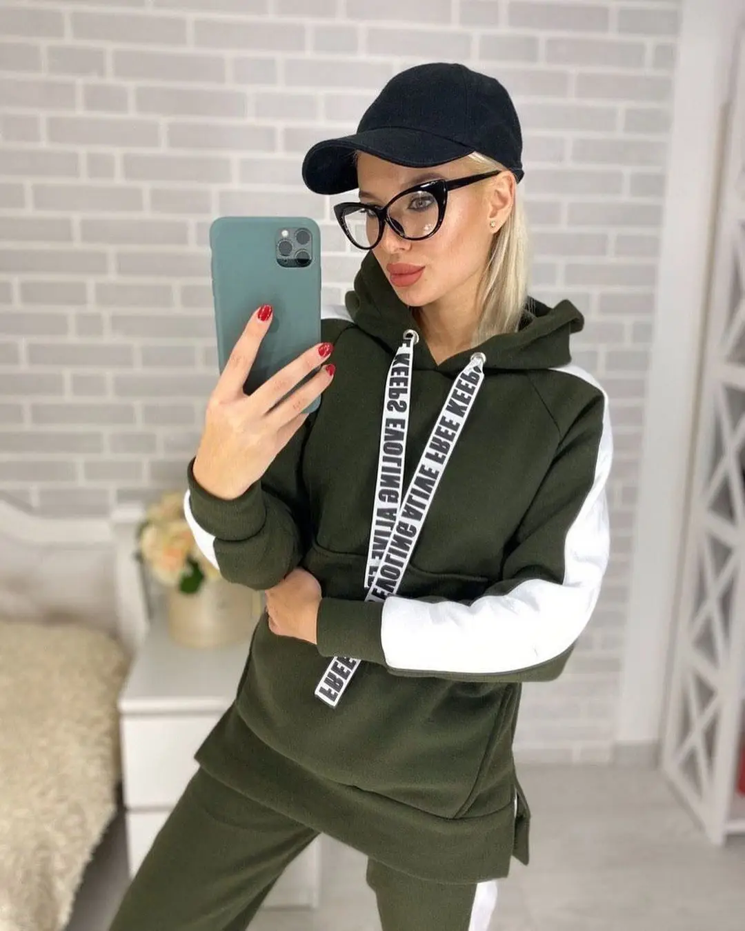 

Hooded Tracksuit Women Two Piece Set Autumn Winter Clothes Side Striped Hoodies Sweatshirt Top + Pants Sweat Suit Casual Outfits