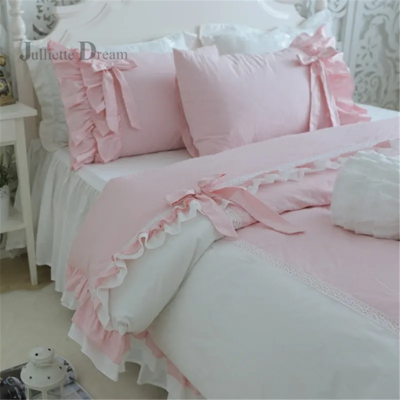 Милый комплект постельного белья с элегантным бантом и рюшами кружевной