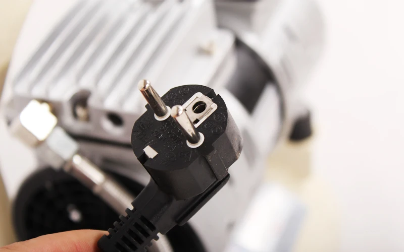 Воздушный компрессор тихий без масла 550 Вт об/мин 8 л для удаления Автоклавный