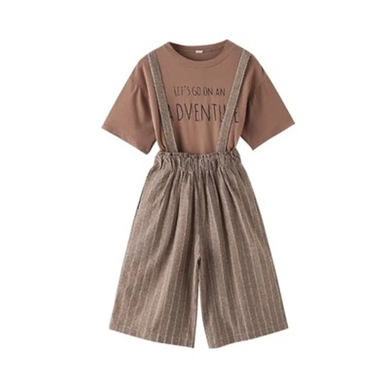 

Girls summer suit 2021 new medium and big boy British style girl T-shirt bib two-piece suit