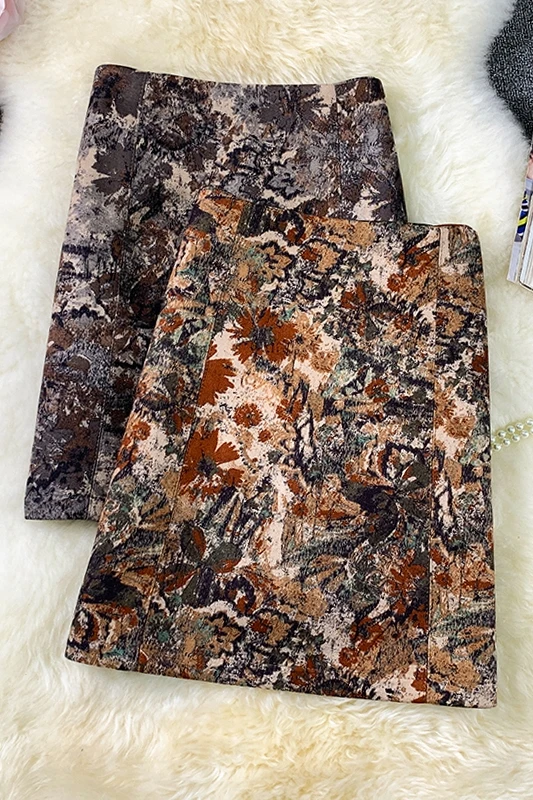 

2020 new style deerskin hair retro oil painting style skirt for women high waist and slim short skirt A-line hip skirt