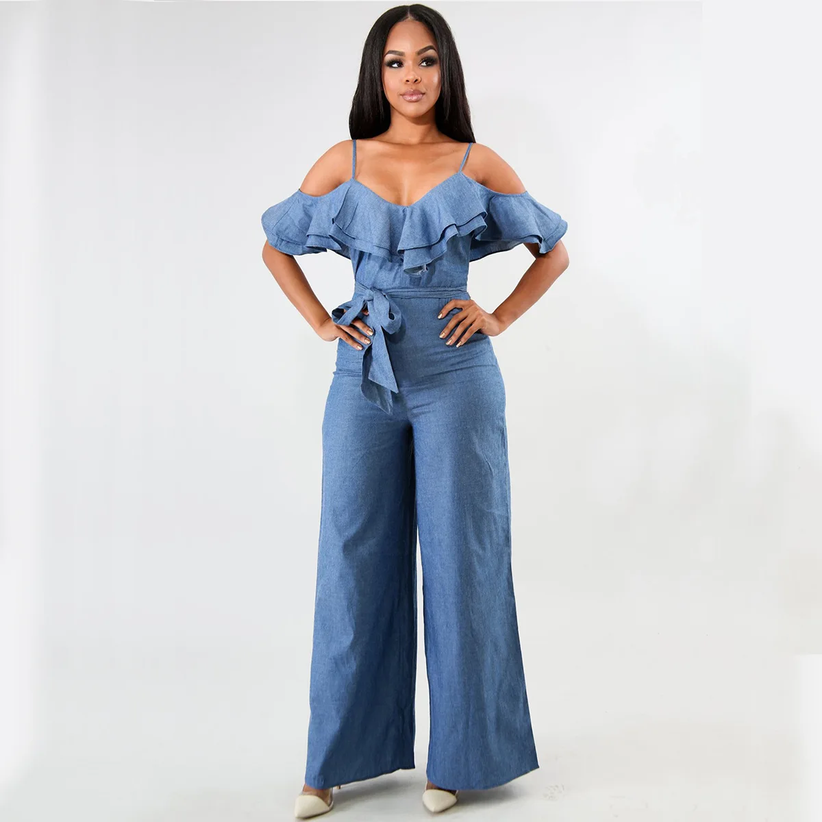 Сексуальный комбинезон женский весенний с открытой спиной короткий рукав