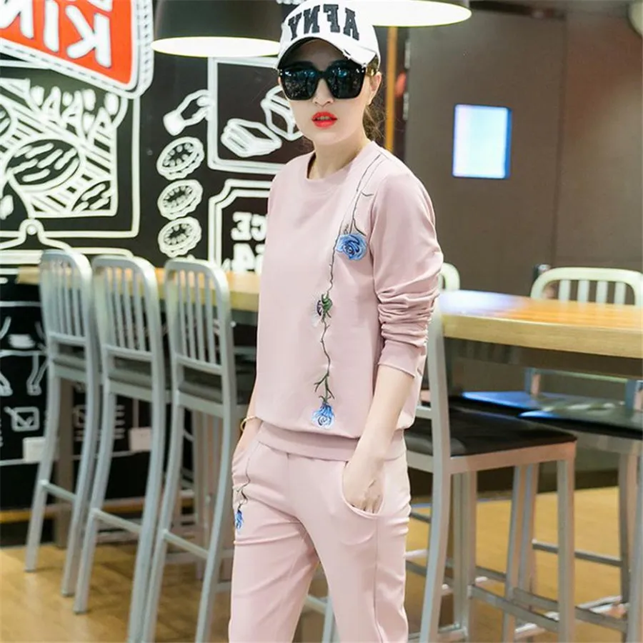 2019 женский костюм спортивный с вышивкой и цветочным принтом весенне осенний топ +