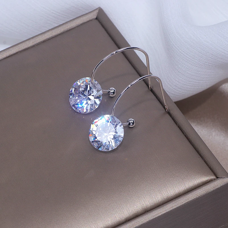 Серьги кольца женские с фианитом большие круглые украшения для ушей прозрачным