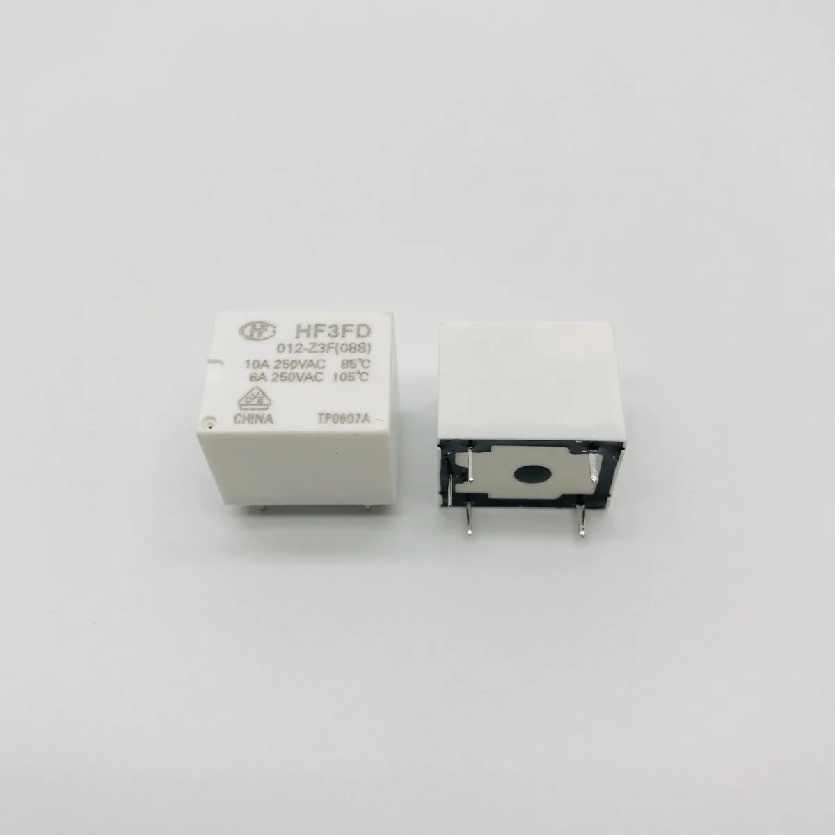 HF3FD-012-Z3F(088) 10A 250VAC 12VDC реле