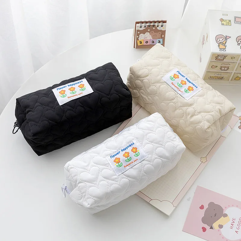 

Чехол для карандашей большой вместимости в Корейском стиле, мягкий плюшевый чехол с цветами для хранения макияжа, милые студенческие прина...