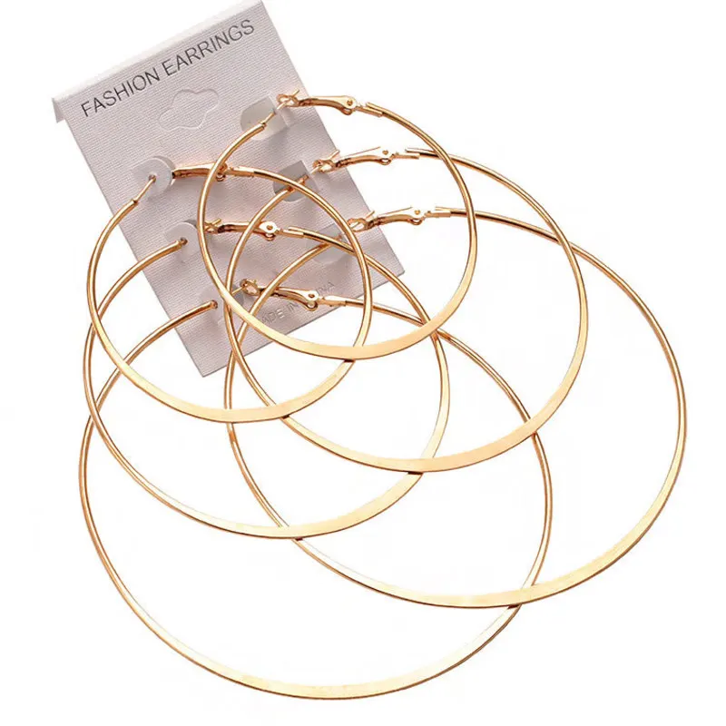 Серьги-гвоздики три пары аксессуаров без аллергии | Украшения и аксессуары