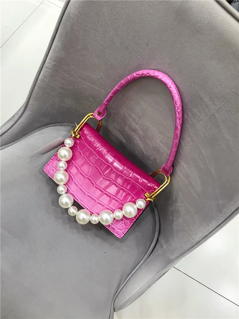 

2021 New Celebraty Same Bag Red with Raspberry Gradient Color Handbag Fashion Shoulder Bag Women Armpit Bag Pearl Niche Design