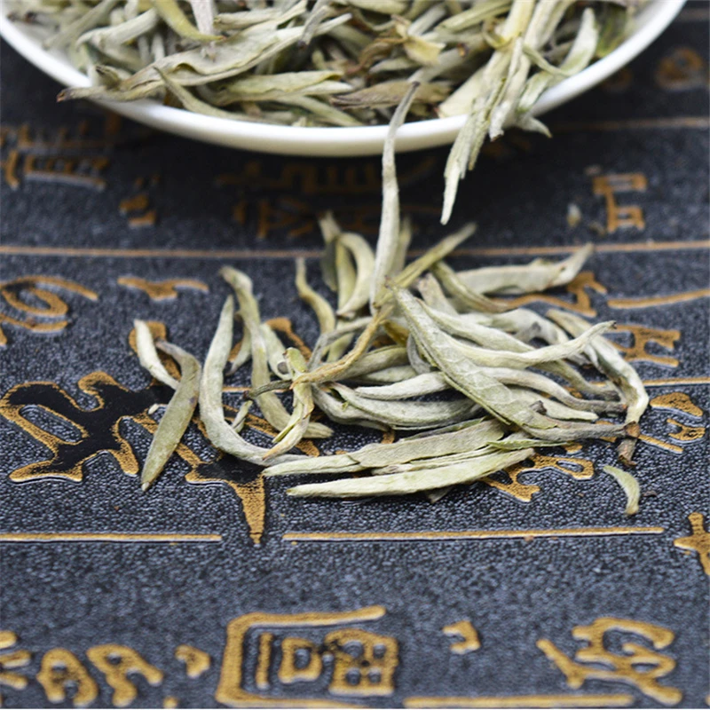 Новый чай Baihao Yinzhen целый белый Подарочная коробка антивозрастной качественный