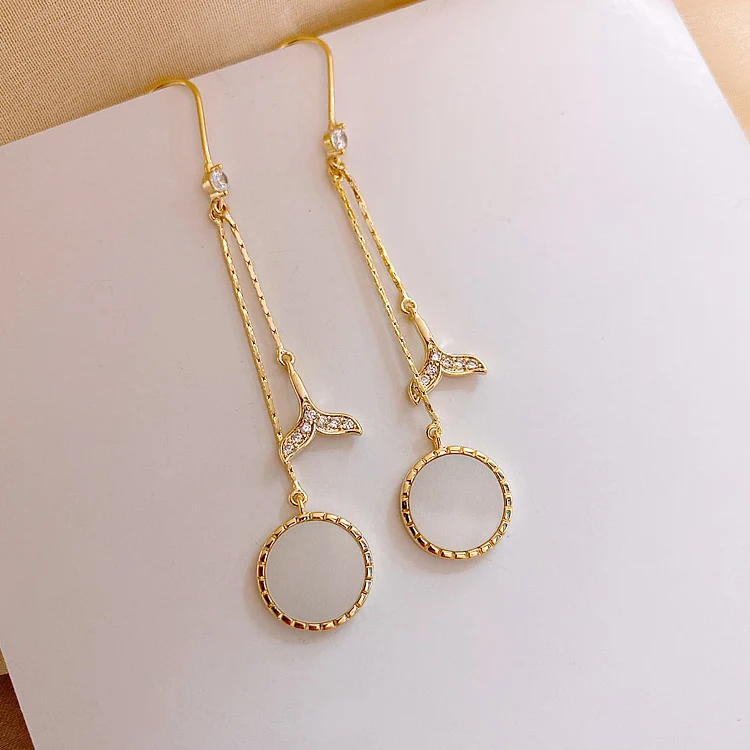 

Fishtail long tassel earrings 2020 new wave earrings Korean temperament ear hook hypoallergenic exquisite Fashion Stud Earrings