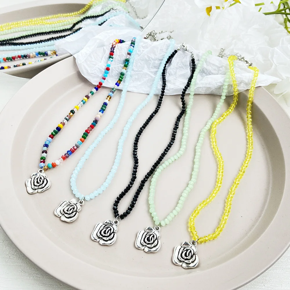 

2021 New Spring Colorful Seed Bead Necklace For Women Fashion Handmade Daisy Flower Beaded Chokers Necklaces Boho Jewelry Gift