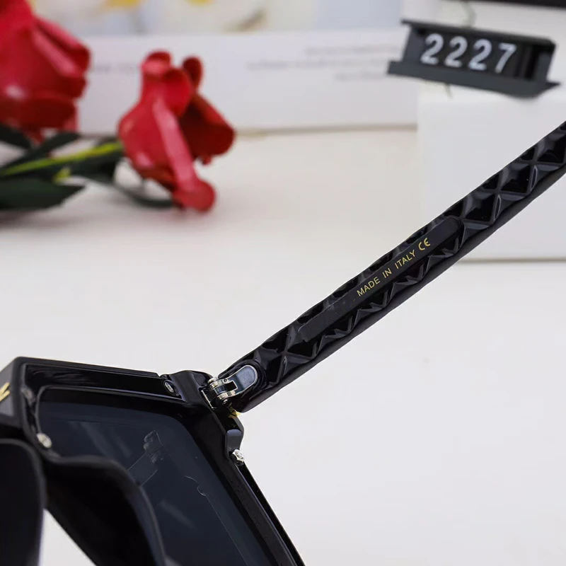 

2021 Newest Lady Fashion Eyewear Woman Luxury Brand Polarized Sunglasses for Women Top Top Quality