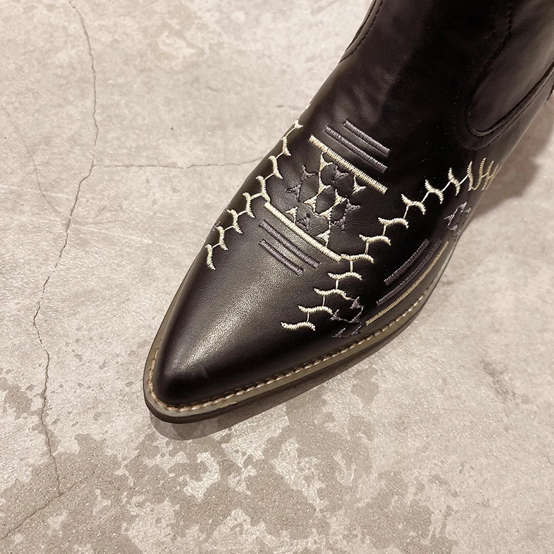 

New Women's Boots Autumn Winter Pointed High Heels Ladies Embroidery Boots Elegant Temperament Nightclub Party shoes