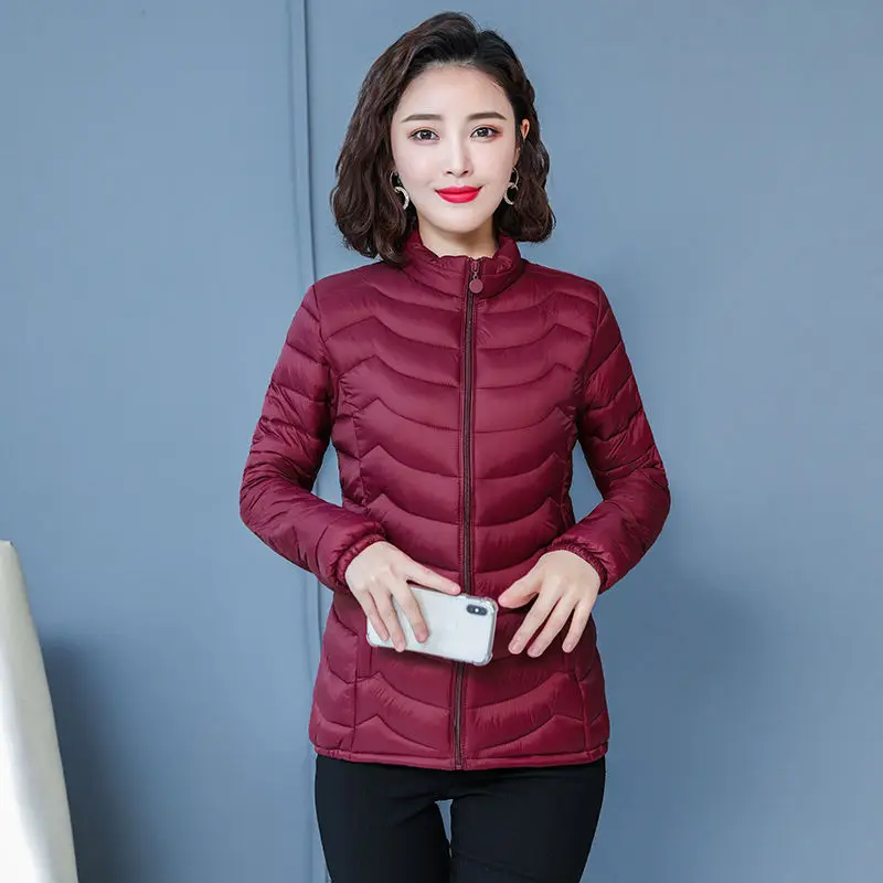 

Light and large size down cotton padded jacket for women in winter 2018